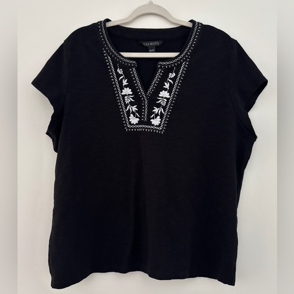 Talbots Women's Size 2XL Top‎ Flower Embroidery Cap Sleeves Summer Staple V-Neck - Picture 1 of 7